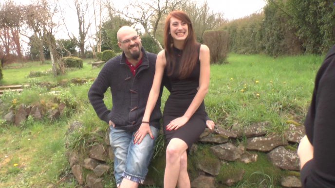 Initiation sodomie hardcore filmée dans un casting amateur